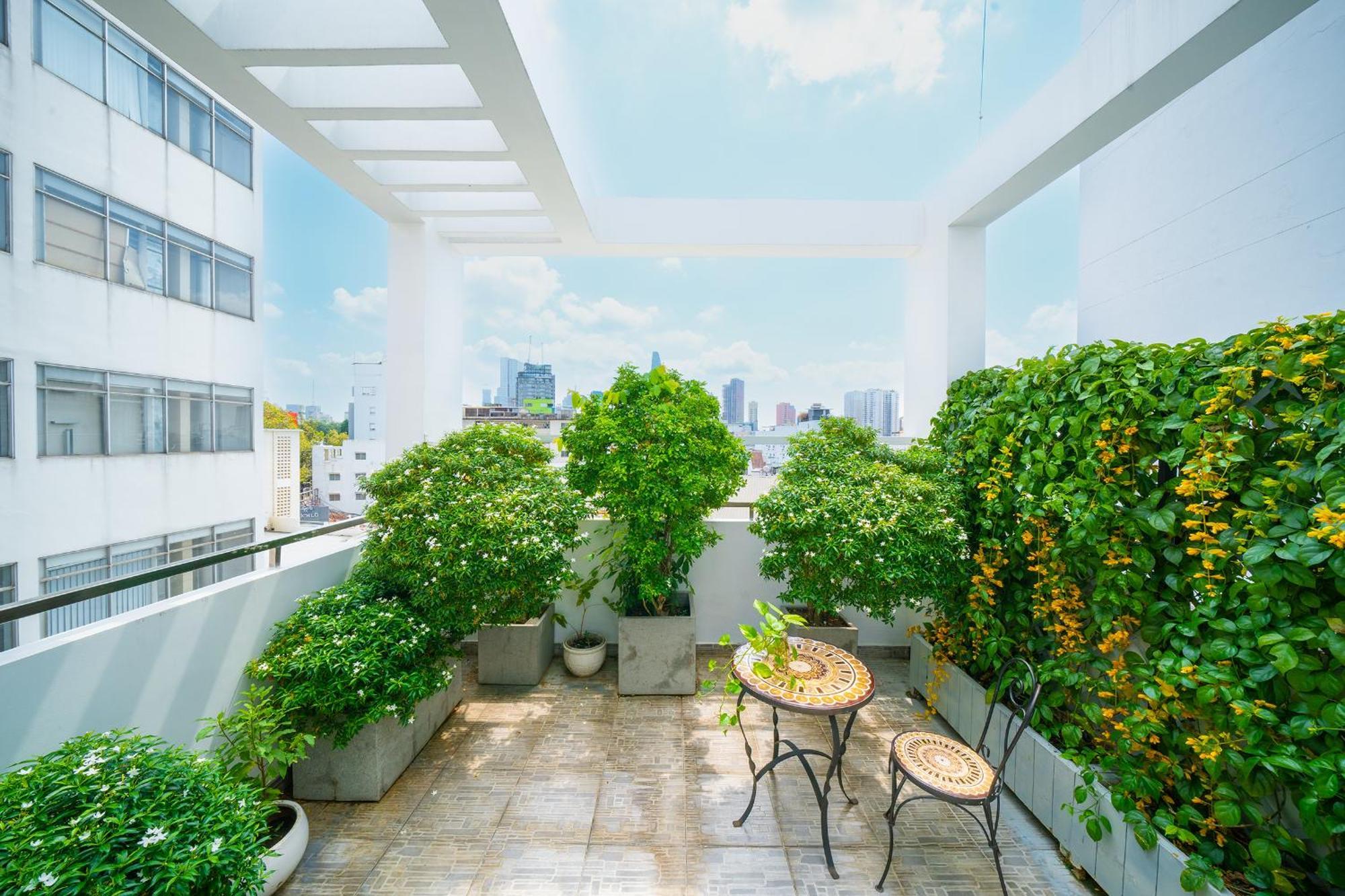 Babylon Serviced Apartment Хошимин Экстерьер фото
